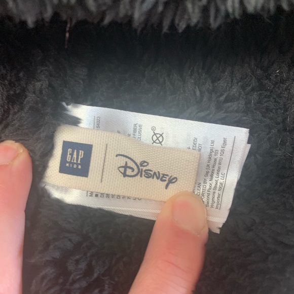 ADORABLE GAP KIDS DISNEY WINTER HAT - Picture 5 of 6